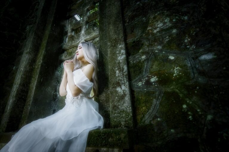 Fashion and Mindfulness: Conscious Consumption in Clothing